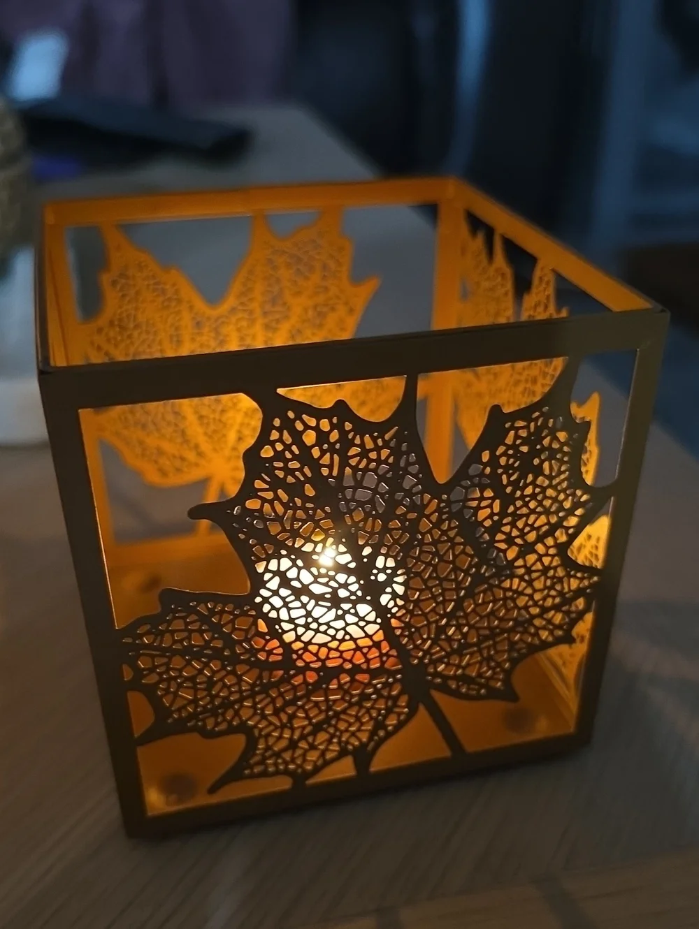 Leaf Metal Tealight Candle Holder - Home Accents Yankee Candle